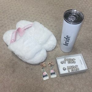 Bridal bundle for Bride Wedding Earrings Slippers Tumbler
